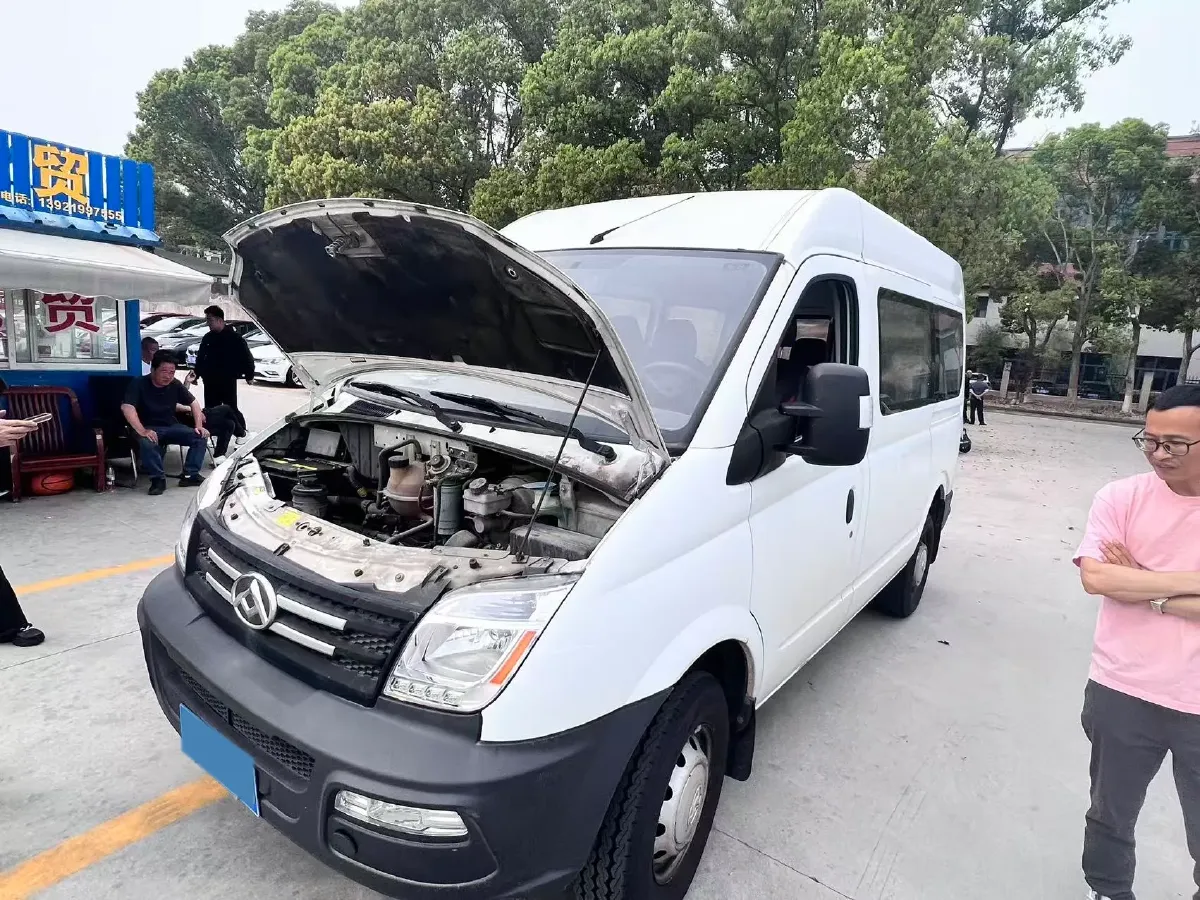 2019 MAXUS XinTu V80 2.5T 136HP L4 6MT,autocango,china used car exporter,china ev exporter,chinese used car exporter,chinese used ev exporter