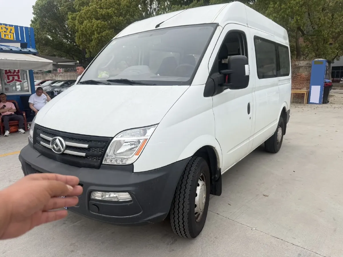 2019 MAXUS XinTu V80 2.5T 136HP L4 6MT,autocango,china used car exporter,china ev exporter,chinese used car exporter,chinese used ev exporter