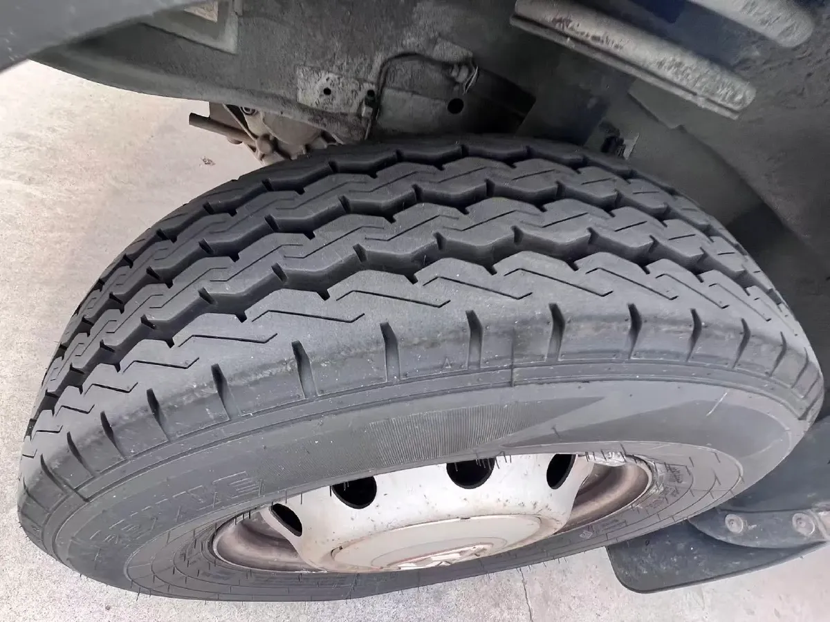 2019 MAXUS XinTu V80 2.5T 136HP L4 6MT,autocango,china used car exporter,china ev exporter,chinese used car exporter,chinese used ev exporter