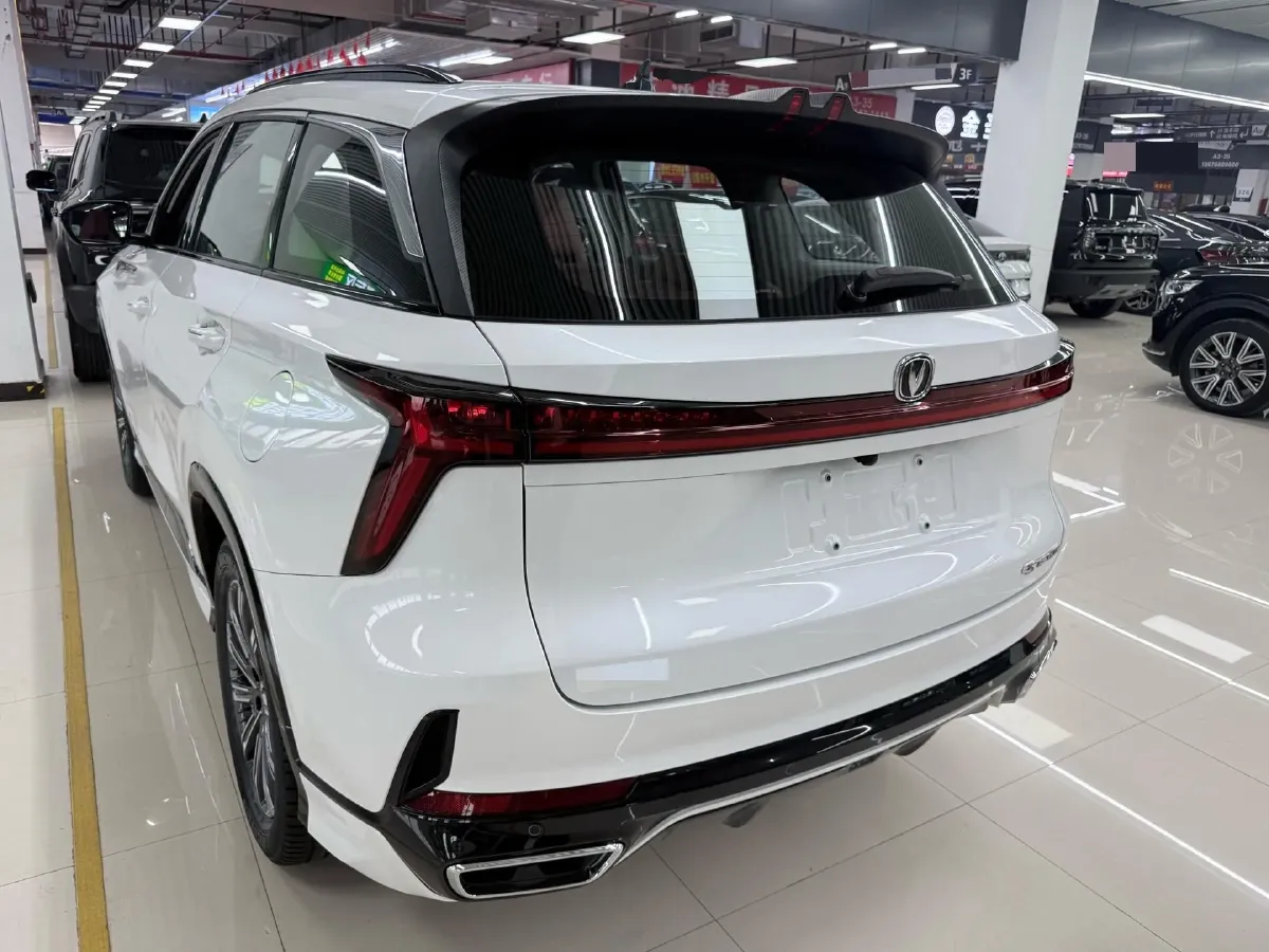 2023 ChangAn CS75 Plus 1.5T 188HP L4 8AT,autocango,china used car exporter,china ev exporter,chinese used car exporter,chinese used ev exporter