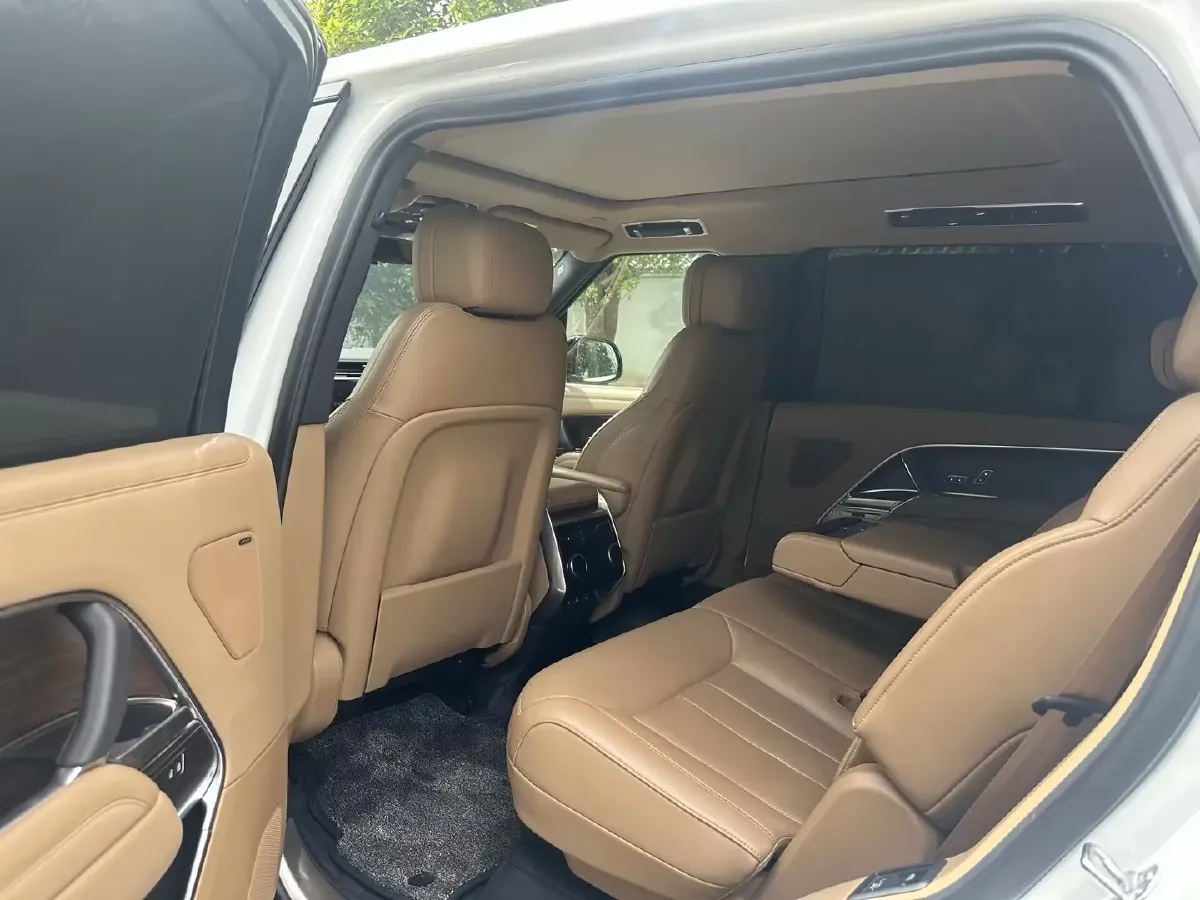 2024 Land Rover Range Rover 3.0T 400HP L6 8AT,autocango,china used car exporter,china ev exporter,chinese used car exporter,chinese used ev exporter