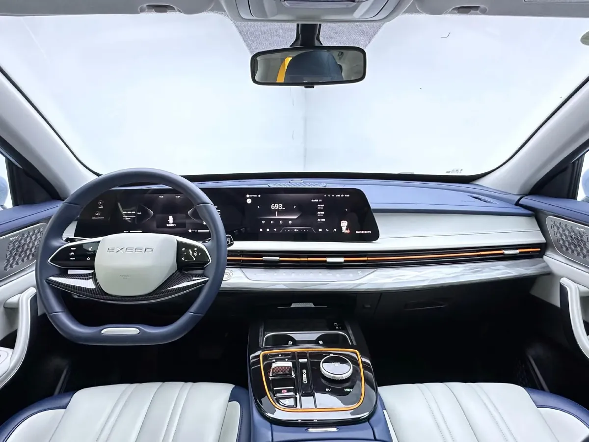 2024 Chery Tiggo8L 2.0T 254HP L4 8AT,autocango,china used car exporter,china ev exporter,chinese used car exporter,chinese used ev exporter