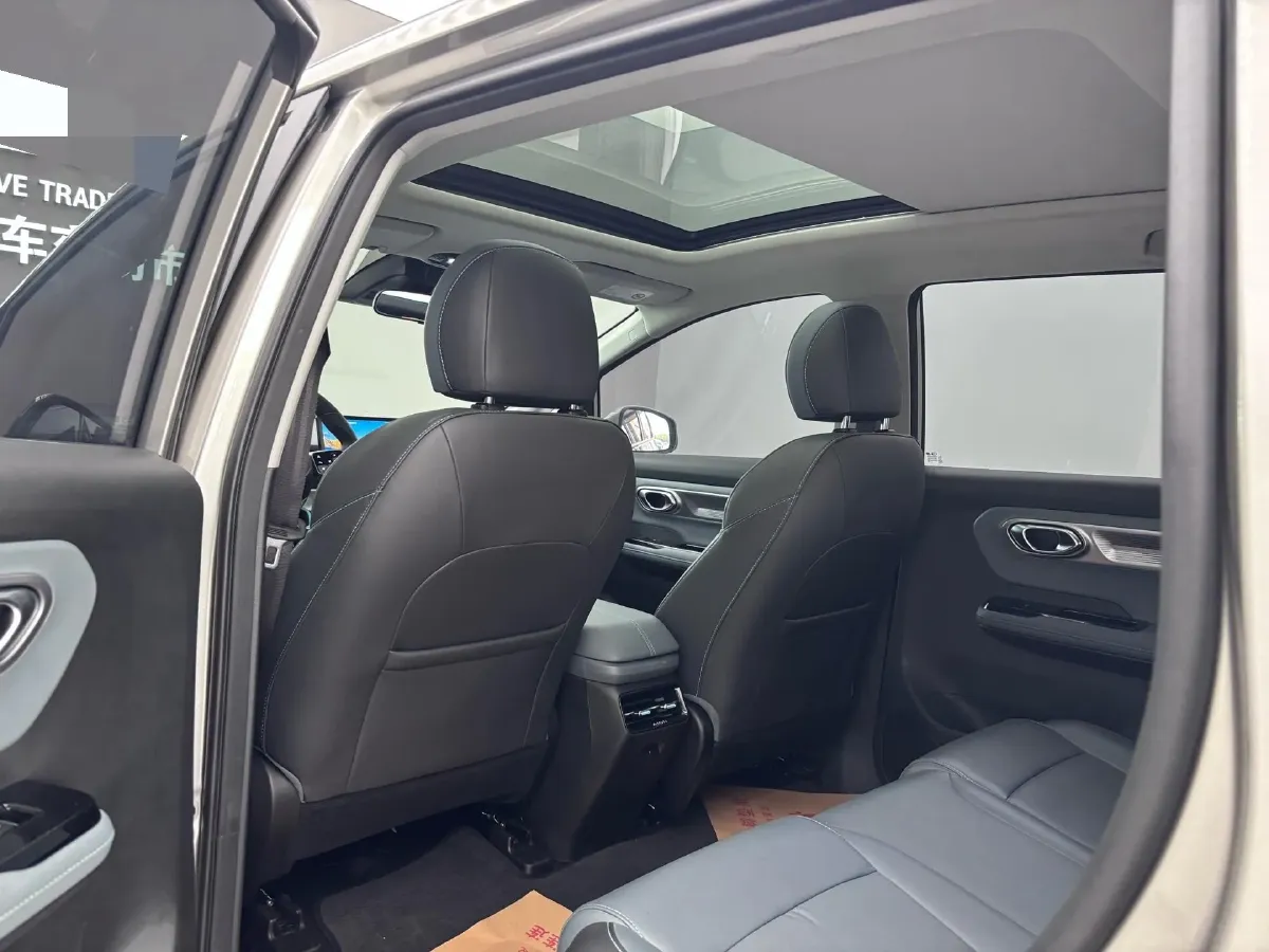 2023 GAC Trumpchi GS4 1.5T 177HP L4 6AT,autocango,china used car exporter,china ev exporter,chinese used car exporter,chinese used ev exporter