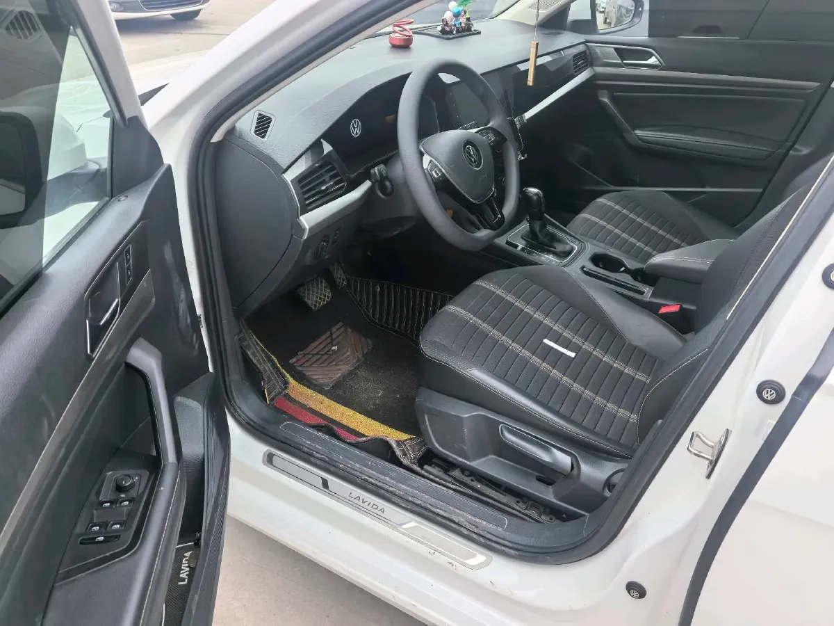 2021 Volkswagen Lavida 1.4T 150HP L4 7DCT,autocango,china used car exporter,china ev exporter,chinese used car exporter,chinese used ev exporter