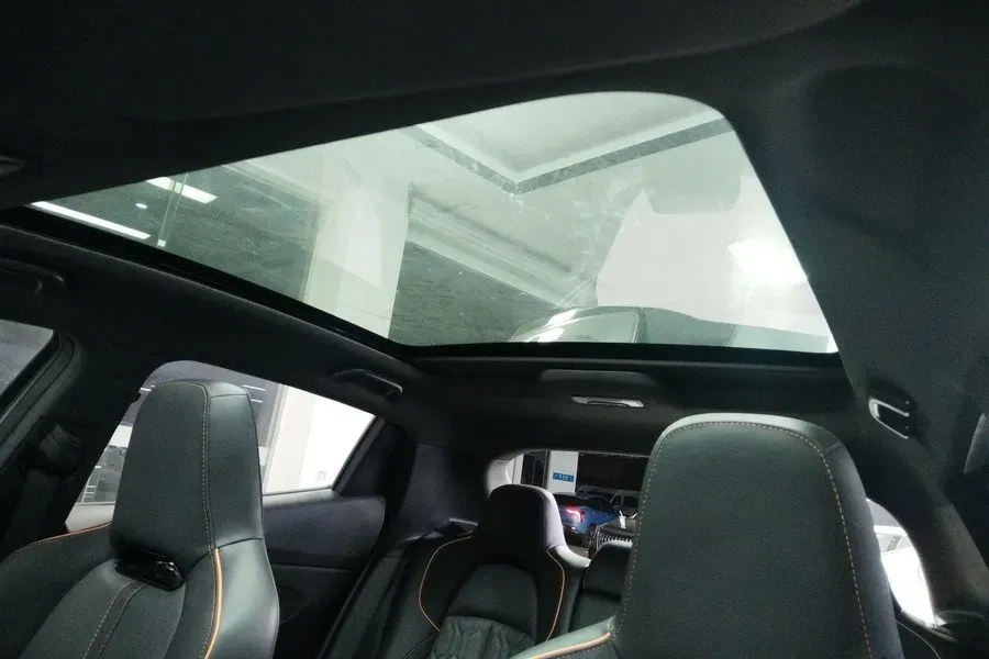 2022 ChangAn UNI-T 1.5T 188HP L4 7DCT,autocango,china used car exporter,china ev exporter,chinese used car exporter,chinese used ev exporter