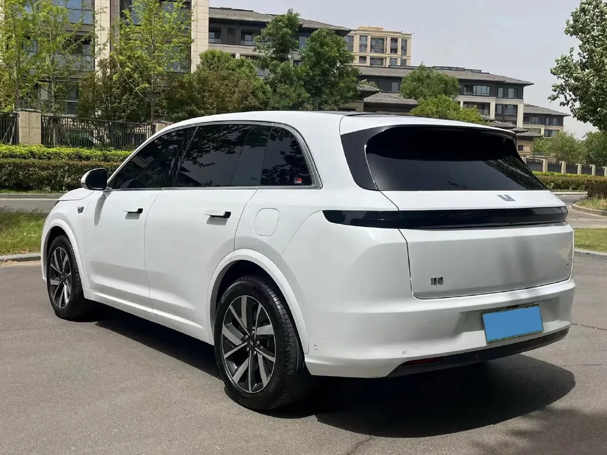 2023 Li L7 Range Extended 154HP REEV 40.9KWH,autocango,china used car exporter,china ev exporter,chinese used car exporter,chinese used ev exporter