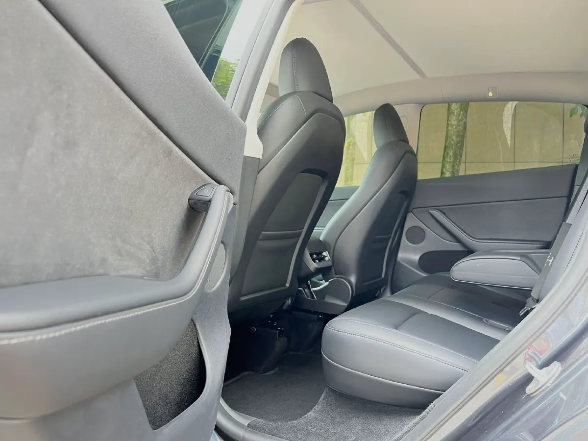 2024 Iveco OuSheng BEV 77.28KWH,autocango,china used car exporter,china ev exporter,chinese used car exporter,chinese used ev exporter