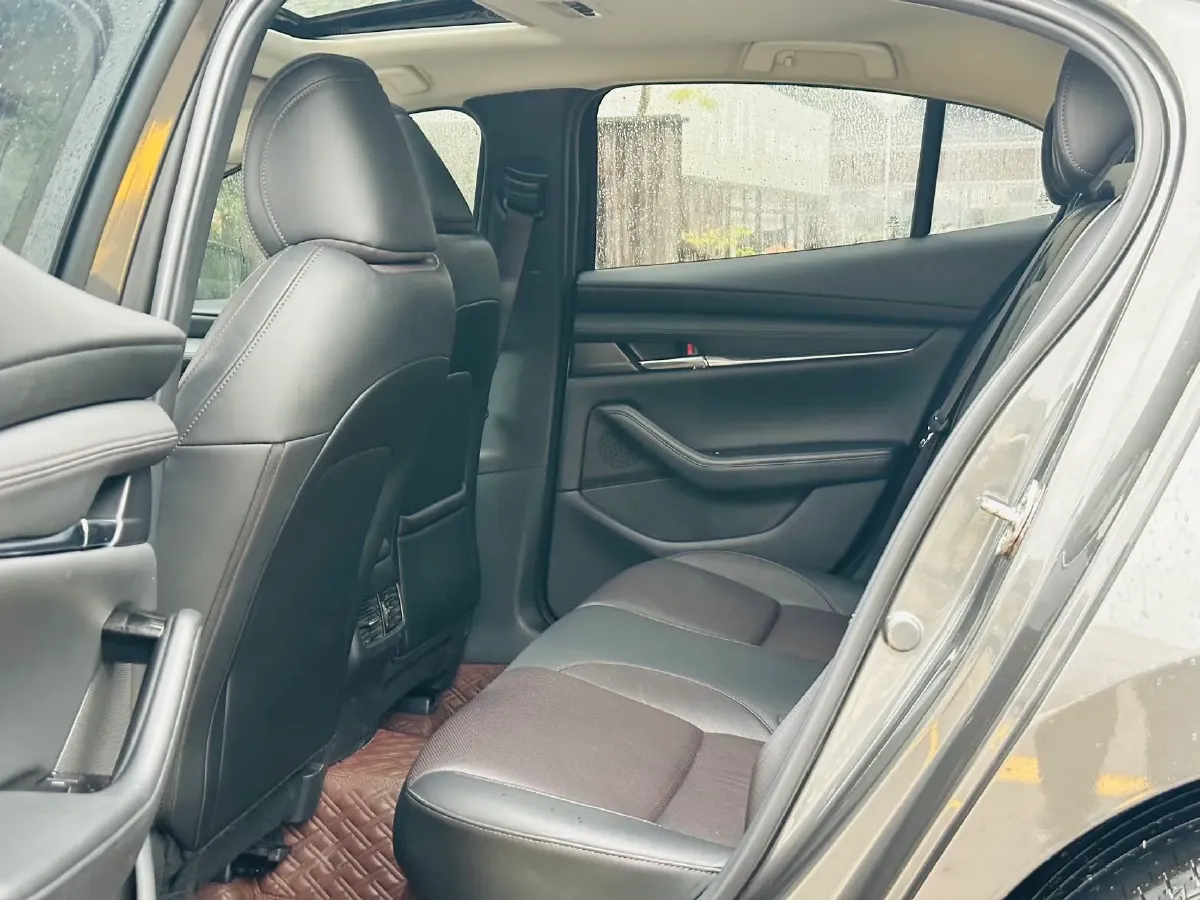 2020 Mazda 3 Axela 2.0L 158HP L4 6AT,autocango,china used car exporter,china ev exporter,chinese used car exporter,chinese used ev exporter