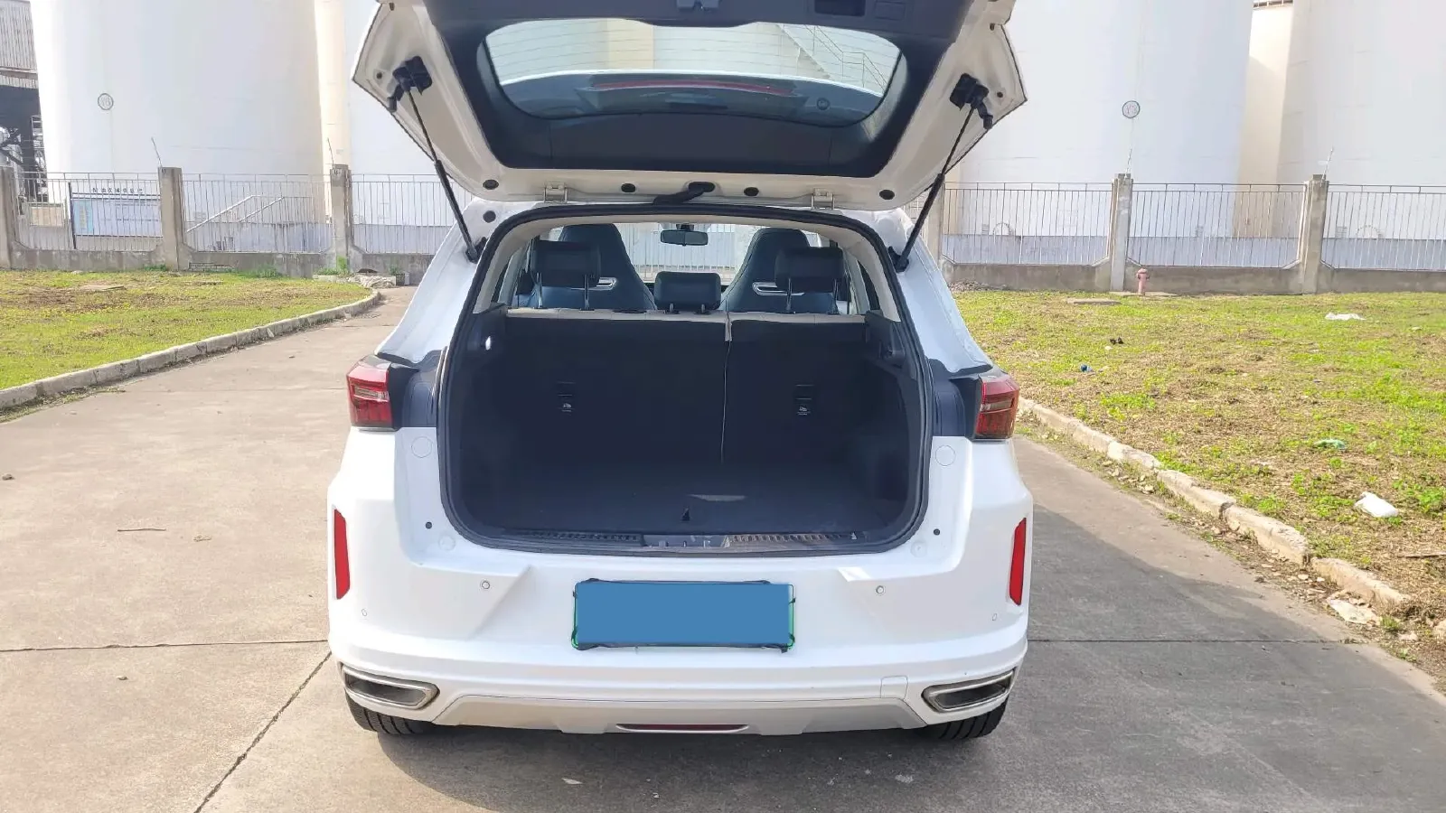 2023 Exceed LXC-DM 1.5T 156HP L4 3DHT PHEV 19.27KWH,autocango,china used car exporter,china ev exporter,chinese used car exporter,chinese used ev exporter
