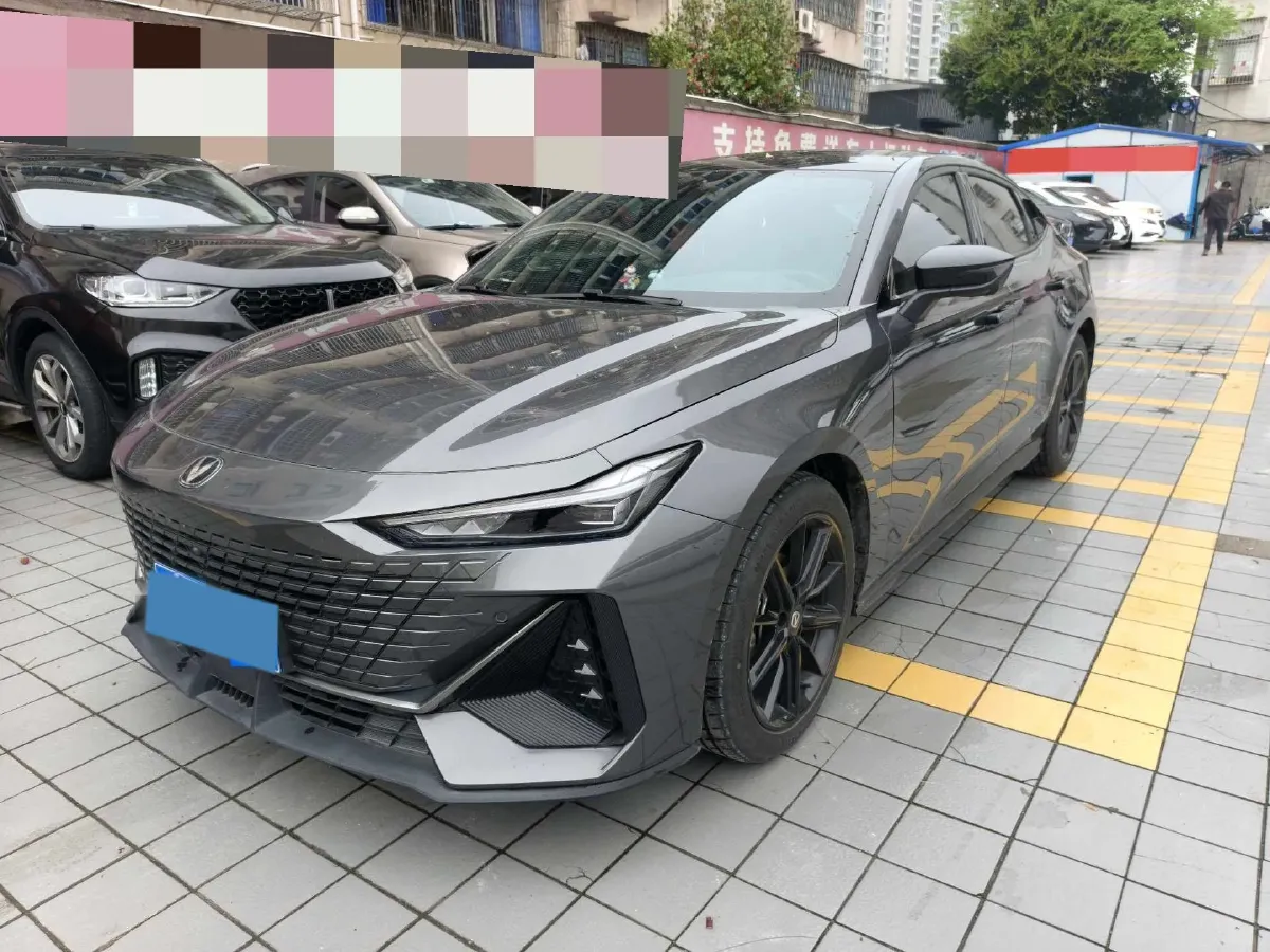 2023 ChangAn UNI-V 1.5T 188HP L4 7DCT,autocango,china used car exporter,china ev exporter,chinese used car exporter,chinese used ev exporter