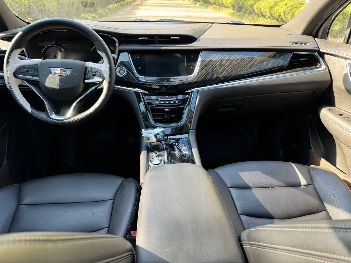 2022 Cadillac XT6 2.0T 237HP L4 9AT,autocango,china used car exporter,china ev exporter,chinese used car exporter,chinese used ev exporter