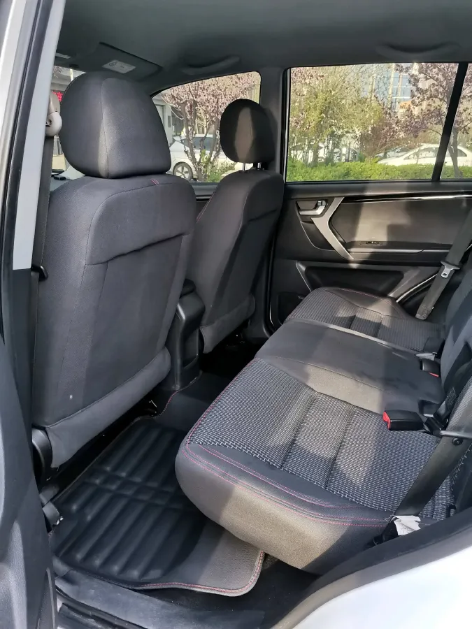 2018 Chery Tiggo 3 1.6L 126HP L4 5MT,autocango,china used car exporter,china ev exporter,chinese used car exporter,chinese used ev exporter