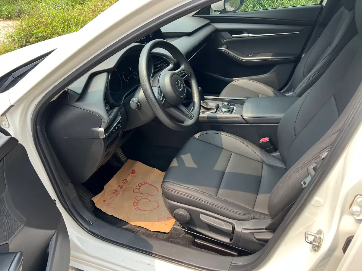 2021 Mazda 3 Axela 2.0L 158HP L4 6AT,autocango,china used car exporter,china ev exporter,chinese used car exporter,chinese used ev exporter