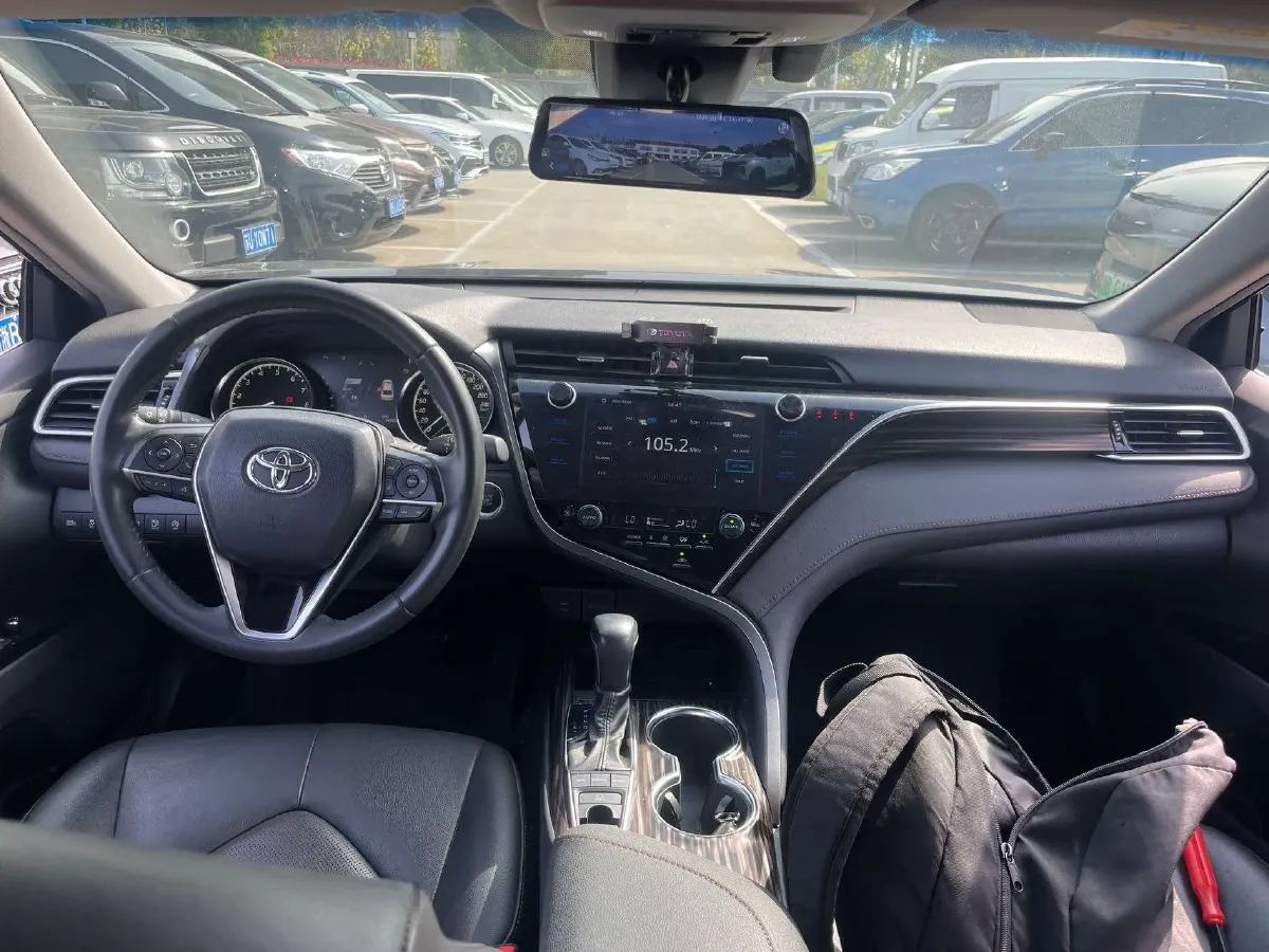 2019 Toyota Camry 2.5L 209HP L4 8AT,autocango,china used car exporter,china ev exporter,chinese used car exporter,chinese used ev exporter