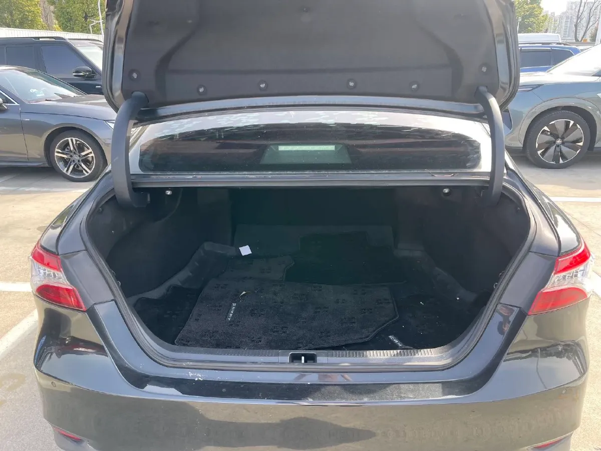 2019 Toyota Camry 2.5L 209HP L4 8AT,autocango,china used car exporter,china ev exporter,chinese used car exporter,chinese used ev exporter