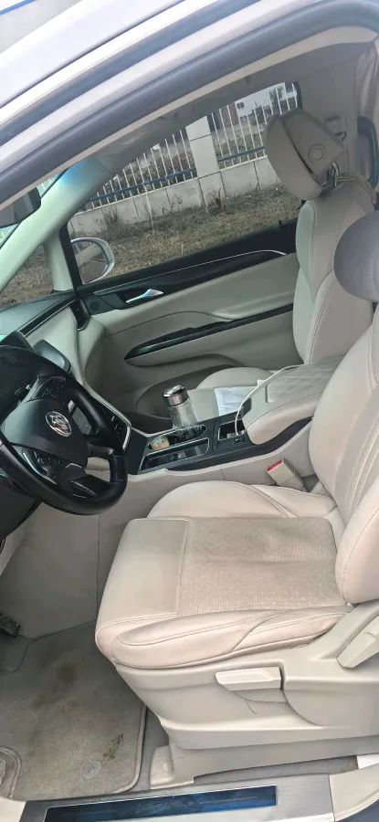 2022 Buick GL8 2.0T 237HP L4 9AT,autocango,china used car exporter,china ev exporter,chinese used car exporter,chinese used ev exporter