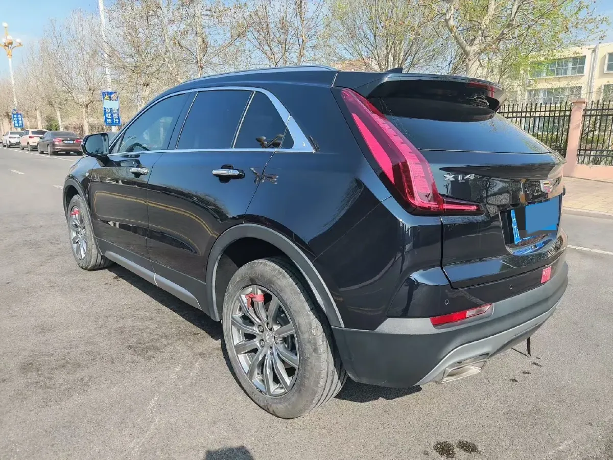 2023 Cadillac XT4 2.0T 237HP L4 9AT,autocango,china used car exporter,china ev exporter,chinese used car exporter,chinese used ev exporter