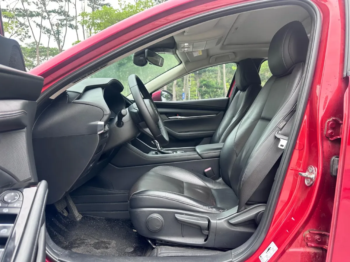 2020 Mazda 3 Axela 2.0L 158HP L4 6AT,autocango,china used car exporter,china ev exporter,chinese used car exporter,chinese used ev exporter