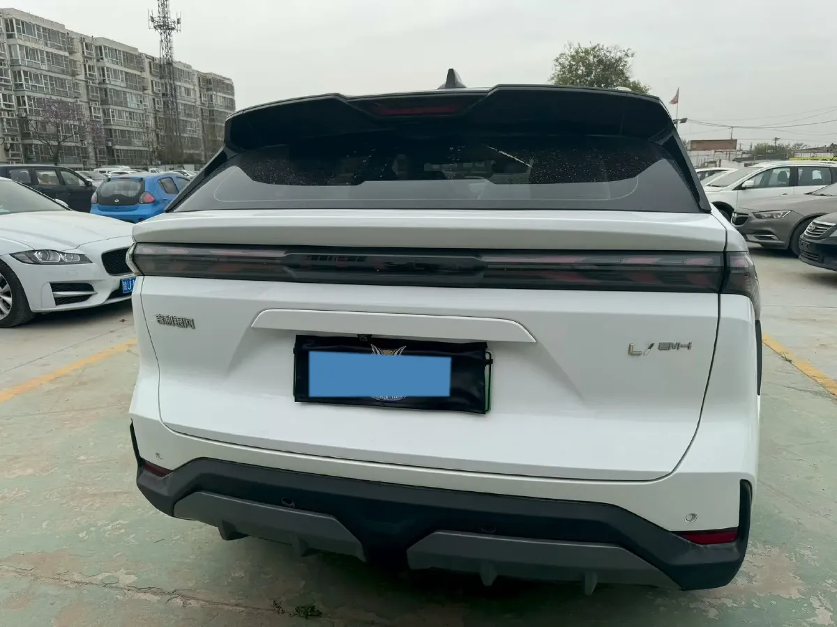 2025 Geely Galaxy L7 1.5L 112HP L4 1DHT PHEV 18.4KWH,autocango,china used car exporter,china ev exporter,chinese used car exporter,chinese used ev exporter