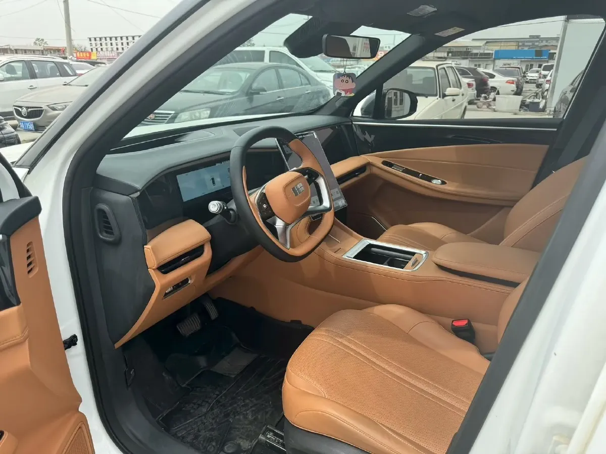 2025 Geely Galaxy L7 1.5L 112HP L4 1DHT PHEV 18.4KWH,autocango,china used car exporter,china ev exporter,chinese used car exporter,chinese used ev exporter