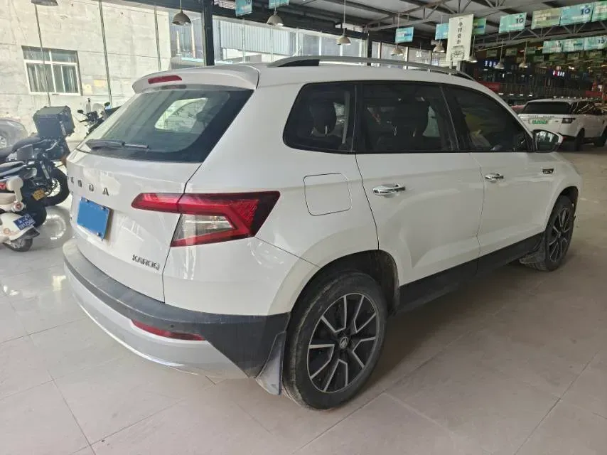 2021 Skoda Karoq 1.4T 150HP L4 7DCT,autocango,china used car exporter,china ev exporter,chinese used car exporter,chinese used ev exporter