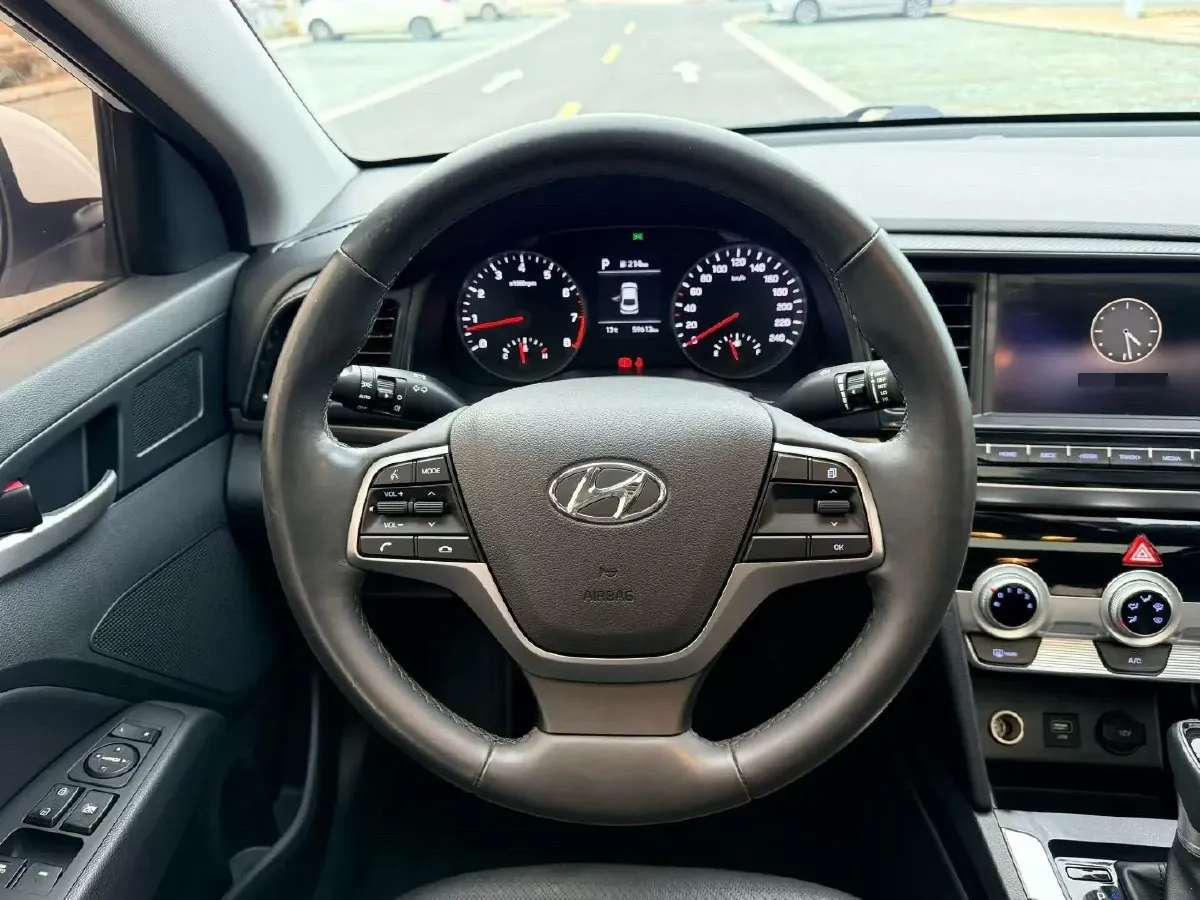 2020 Hyundai Elantra 1.5L 115HP L4 CVT,autocango,china used car exporter,china ev exporter,chinese used car exporter,chinese used ev exporter