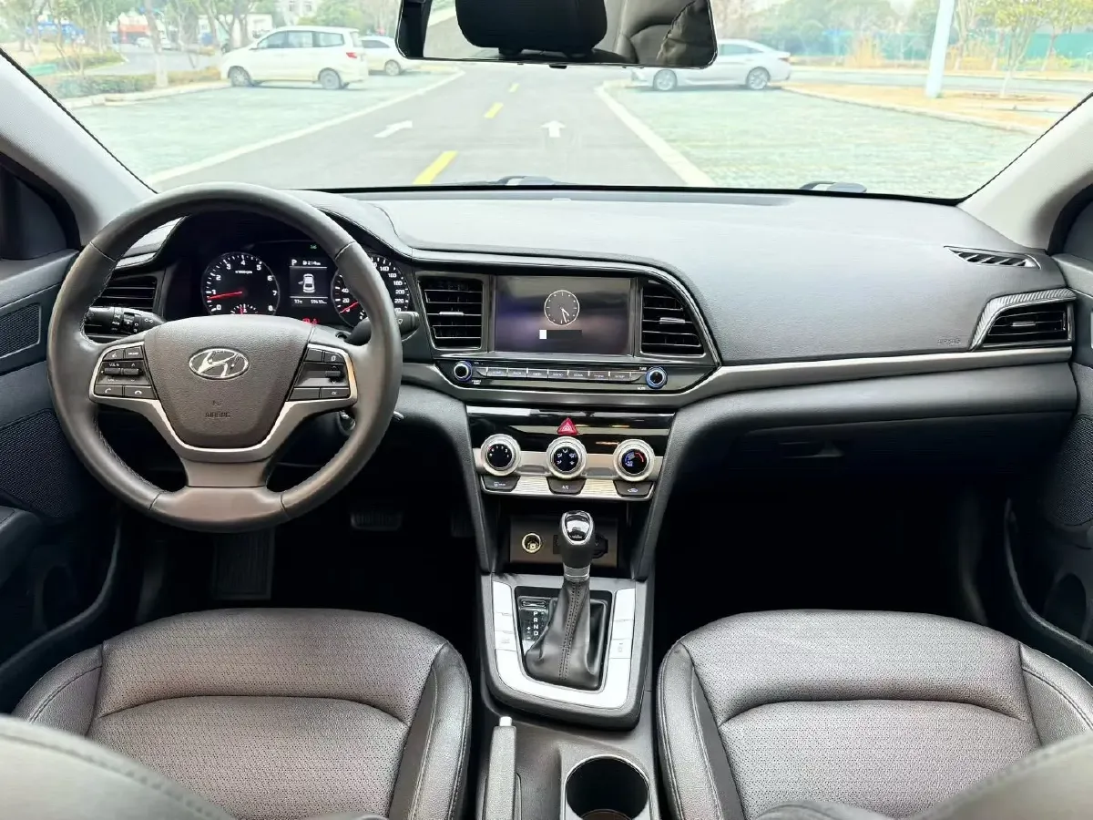 2020 Hyundai Elantra 1.5L 115HP L4 CVT,autocango,china used car exporter,china ev exporter,chinese used car exporter,chinese used ev exporter