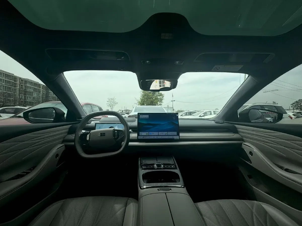 2025 Geely Galaxy Starshine 8 1.5T 163HP L4 3DHT PHEV 27.69KWH,autocango,china used car exporter,china ev exporter,chinese used car exporter,chinese used ev exporter