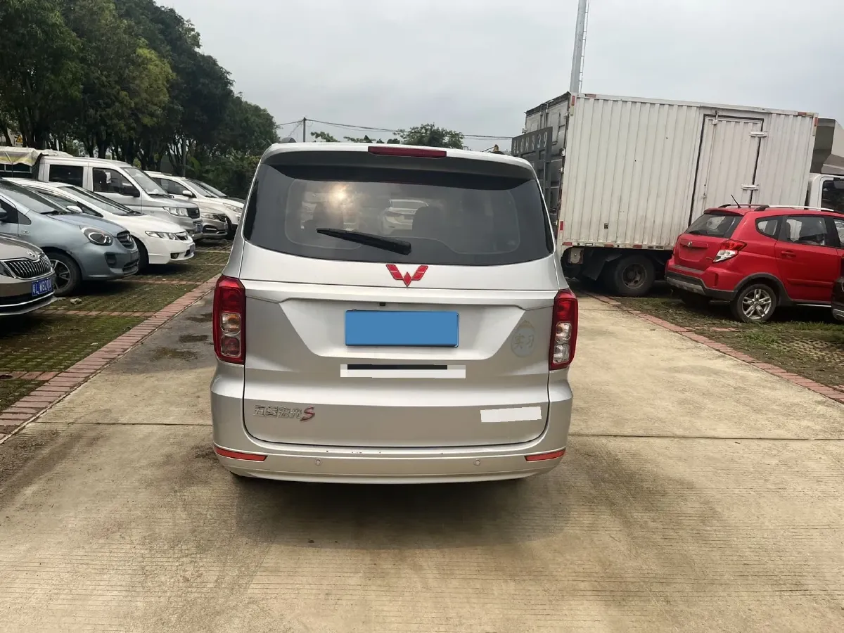 2019 WuLing HongGuang 1.5L 105HP L4 5MT,autocango,china used car exporter,china ev exporter,chinese used car exporter,chinese used ev exporter