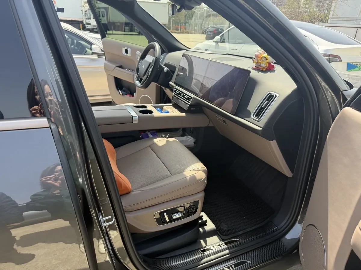 2024 Li L9 Range Extended 154HP REEV 52.3KWH,autocango,china used car exporter,china ev exporter,chinese used car exporter,chinese used ev exporter