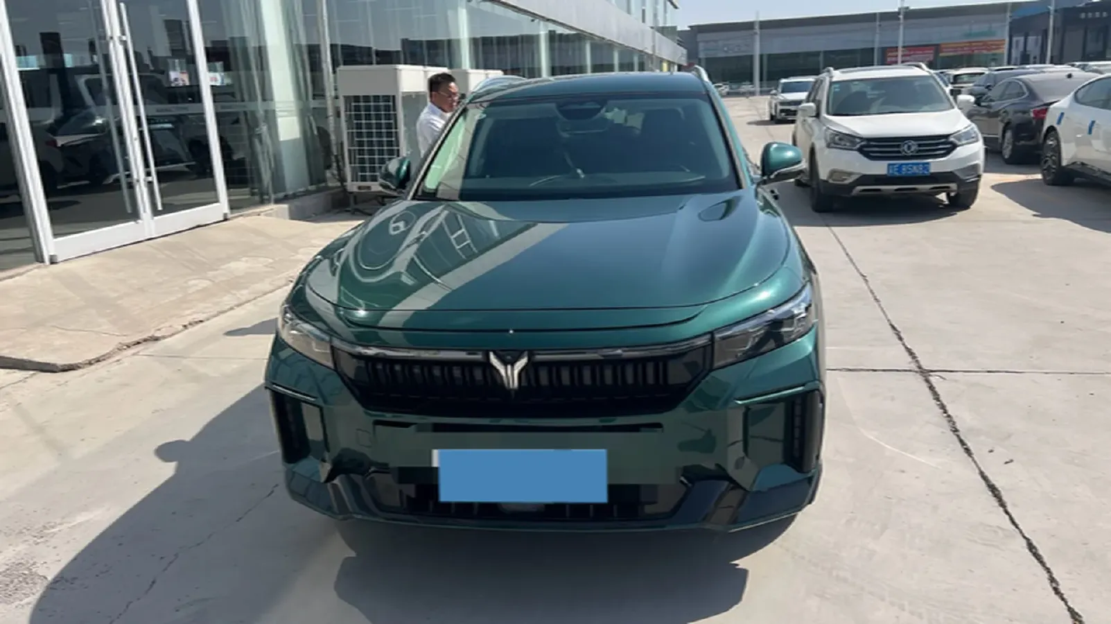 2024 Voyah FREE 1.5T 150HP L4 REEV 39.2KWH,autocango,china used car exporter,china ev exporter,chinese used car exporter,chinese used ev exporter