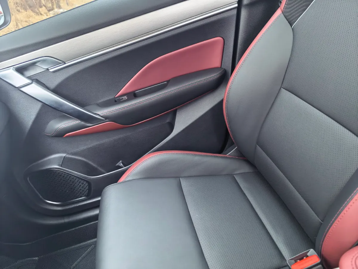 2021 Geely Coolray 1.4T 141HP L4 6DCT,autocango,china used car exporter,china ev exporter,chinese used car exporter,chinese used ev exporter