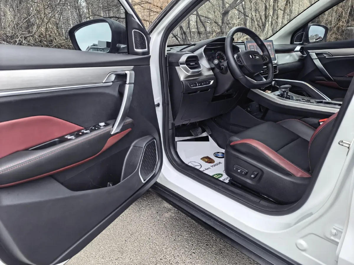 2021 Geely Coolray 1.4T 141HP L4 6DCT,autocango,china used car exporter,china ev exporter,chinese used car exporter,chinese used ev exporter