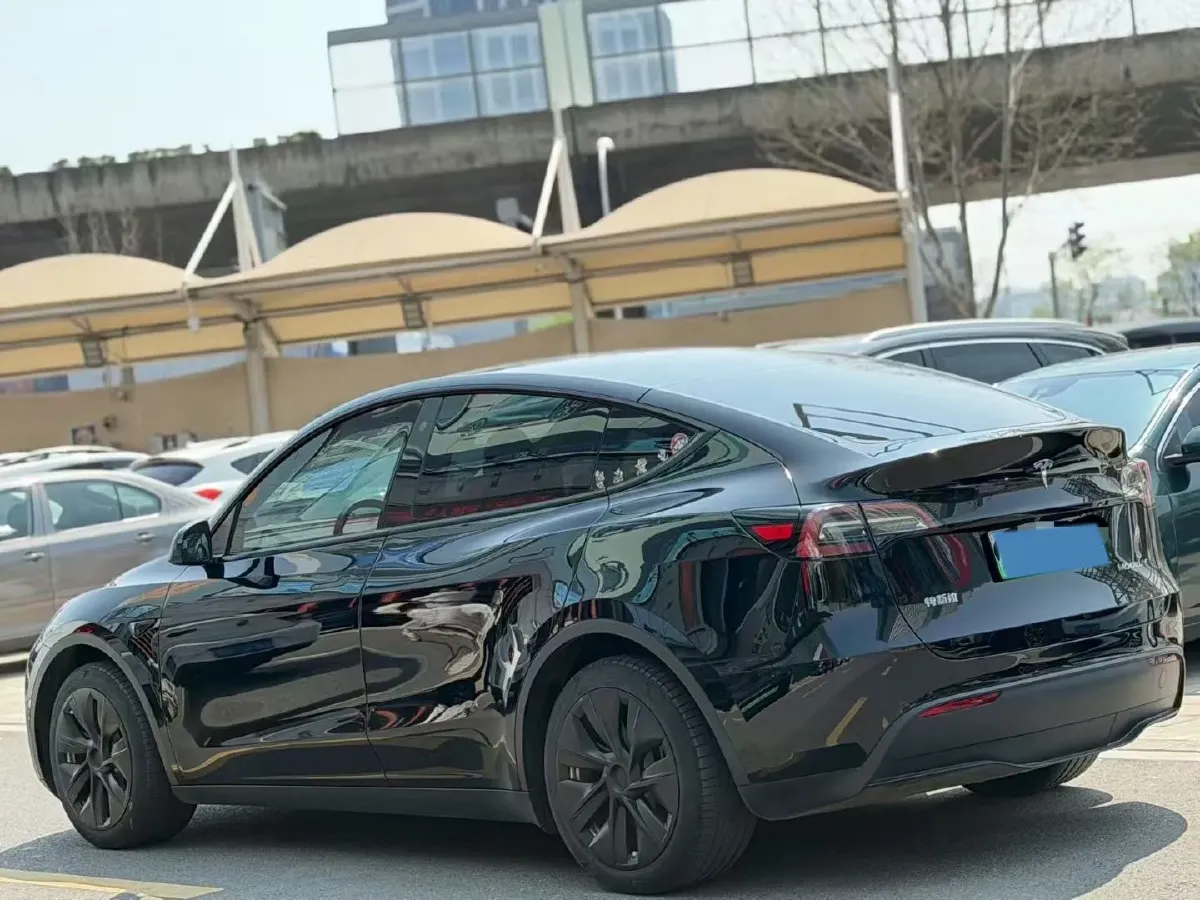 2022 Tesla Model Y BEV 60KWH,autocango,china used car exporter,china ev exporter,chinese used car exporter,chinese used ev exporter