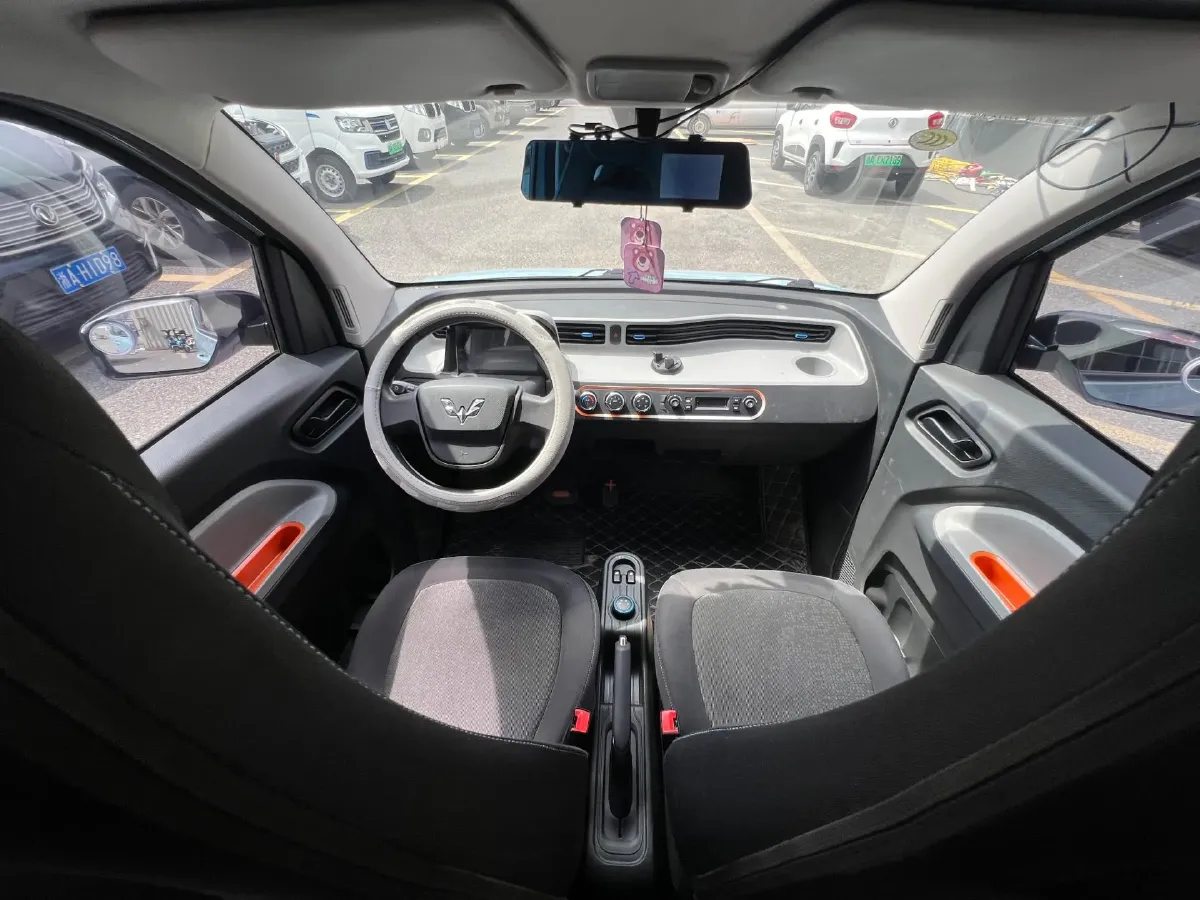 2020 WuLing HongGuang MINI EV BEV 13.8KWH,autocango,china used car exporter,china ev exporter,chinese used car exporter,chinese used ev exporter