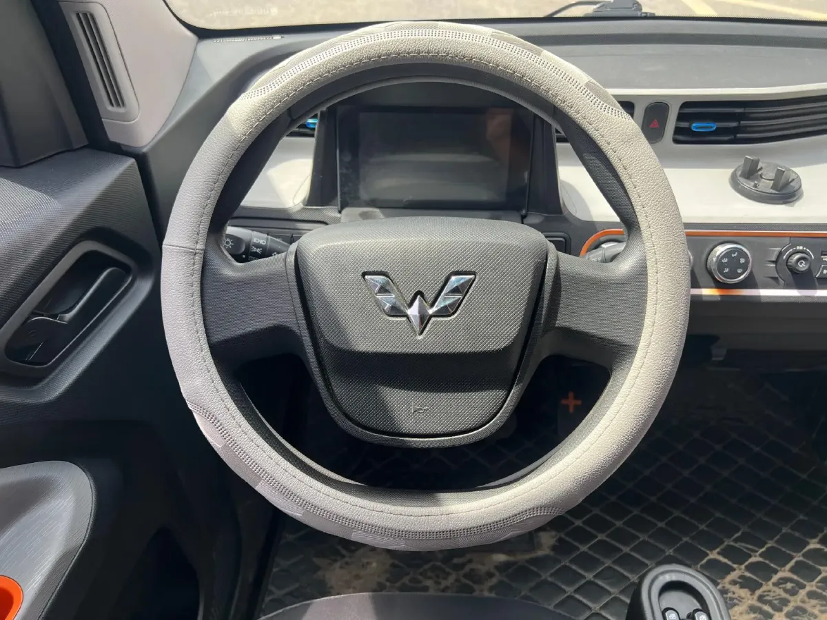 2020 WuLing HongGuang MINI EV BEV 13.8KWH,autocango,china used car exporter,china ev exporter,chinese used car exporter,chinese used ev exporter
