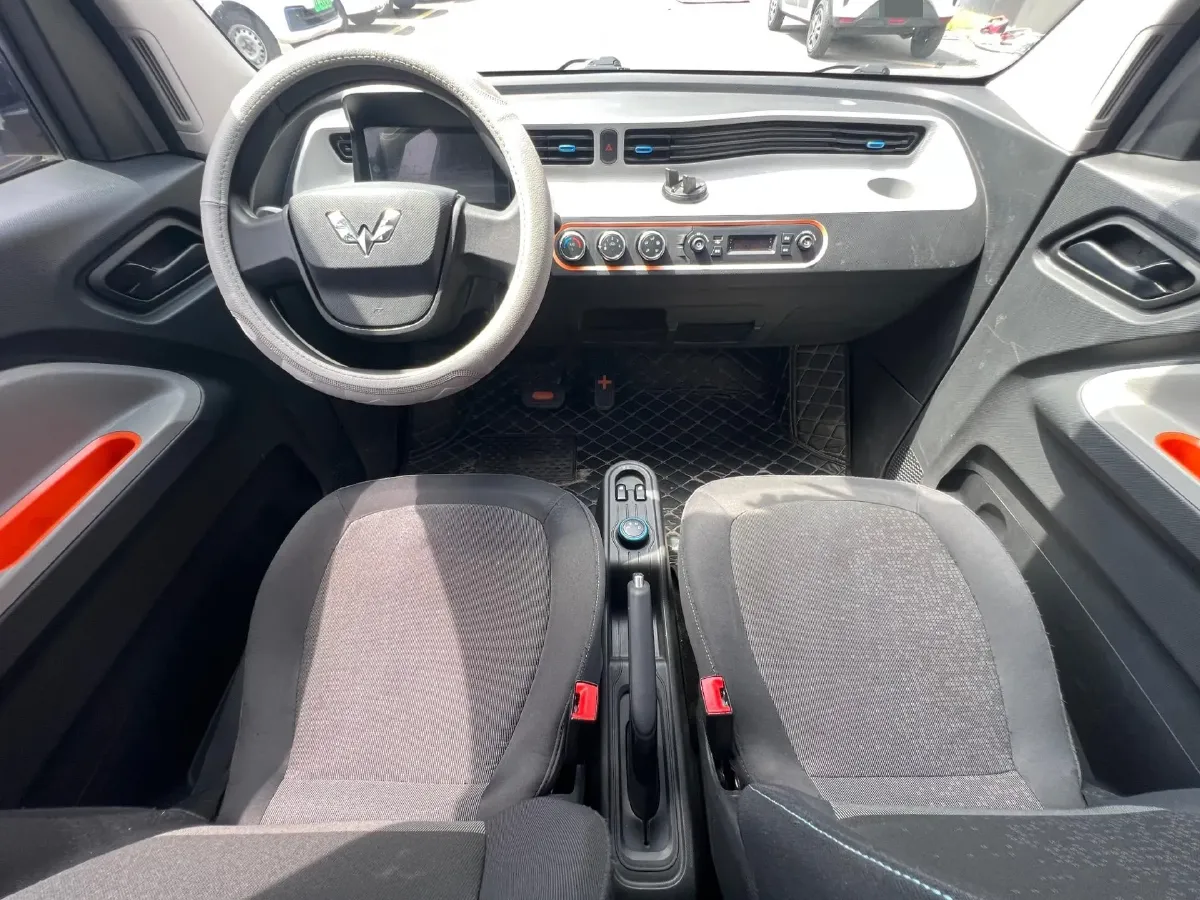 2020 WuLing HongGuang MINI EV BEV 13.8KWH,autocango,china used car exporter,china ev exporter,chinese used car exporter,chinese used ev exporter