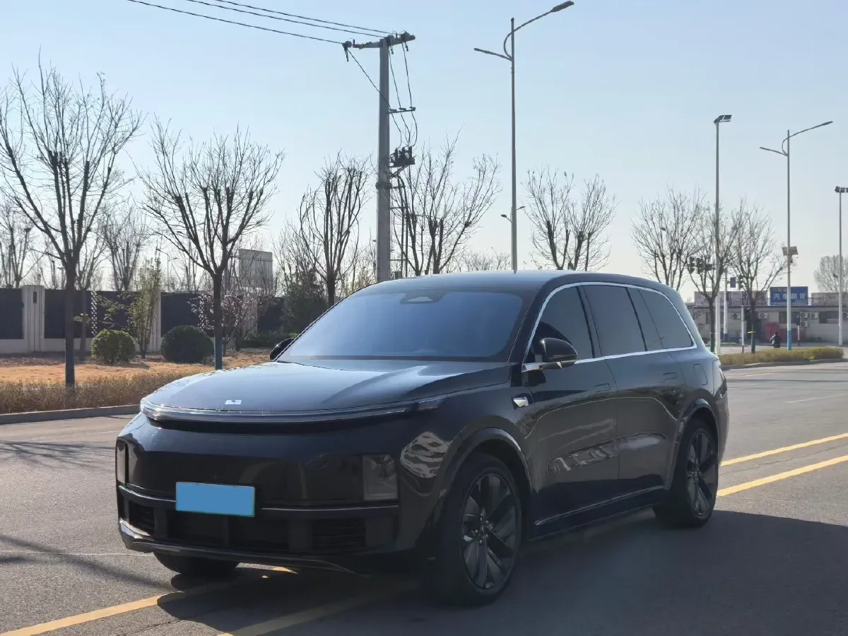 2023 Li L9 Range Extended 154HP REEV 42.6KWH,autocango,china used car exporter,china ev exporter,chinese used car exporter,chinese used ev exporter