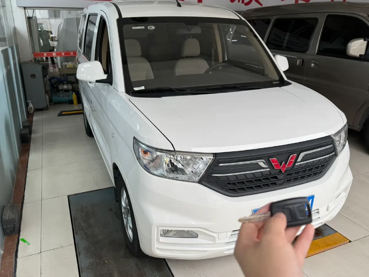 2022 JinBei Little Sea Lion X30 1.5L 102HP L4 5MT,autocango,china used car exporter,china ev exporter,chinese used car exporter,chinese used ev exporter
