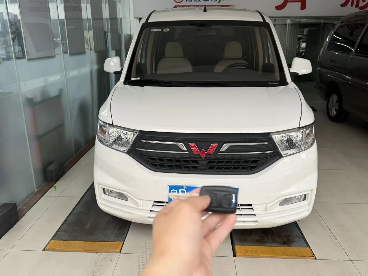 2022 JinBei Little Sea Lion X30 1.5L 102HP L4 5MT,autocango,china used car exporter,china ev exporter,chinese used car exporter,chinese used ev exporter