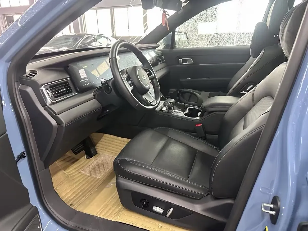 2021 Li ONE Range Extended 131HP REEV 40.5KWH,autocango,china used car exporter,china ev exporter,chinese used car exporter,chinese used ev exporter