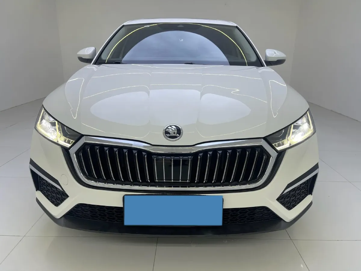 2021 Skoda Octavia 1.4T 150HP L4 7DCT,autocango,china used car exporter,china ev exporter,chinese used car exporter,chinese used ev exporter