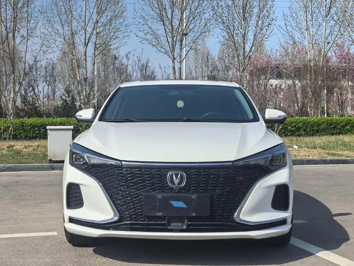 2020 ChangAn Eado 1.4T 158HP L4 7DCT,autocango,china used car exporter,china ev exporter,chinese used car exporter,chinese used ev exporter