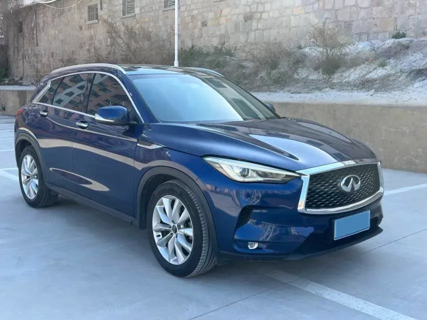 2018 Infiniti QX30 2.0T 211HP L4 7DCT,autocango,china used car exporter,china ev exporter,chinese used car exporter,chinese used ev exporter