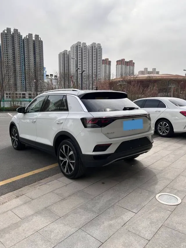 2026 Volkswagen T-Roc 1.4T 150HP L4 7DCT,autocango,china used car exporter,china ev exporter,chinese used car exporter,chinese used ev exporter