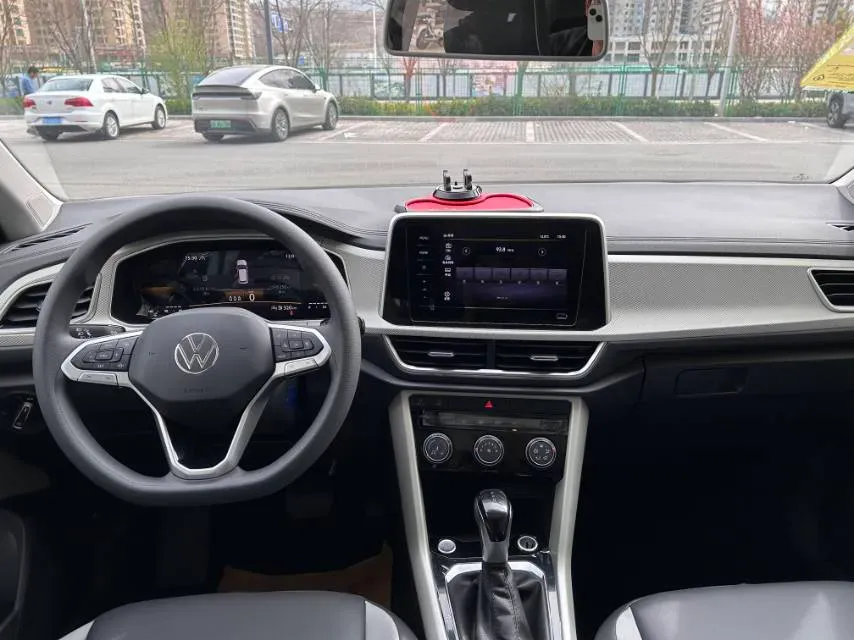 2026 Volkswagen T-Roc 1.4T 150HP L4 7DCT,autocango,china used car exporter,china ev exporter,chinese used car exporter,chinese used ev exporter