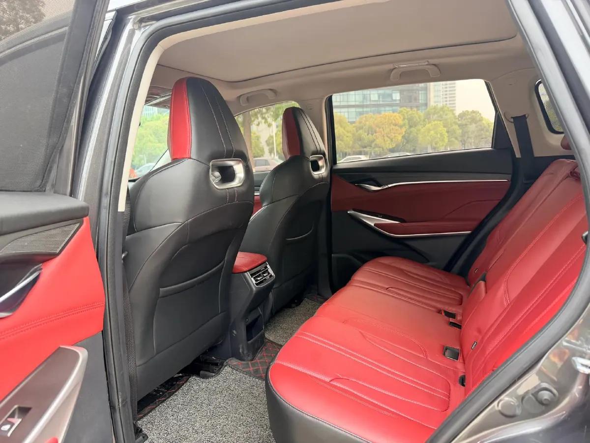 2021 ChangAn CS75 Plus 2.0T 233HP L4 8AT,autocango,china used car exporter,china ev exporter,chinese used car exporter,chinese used ev exporter