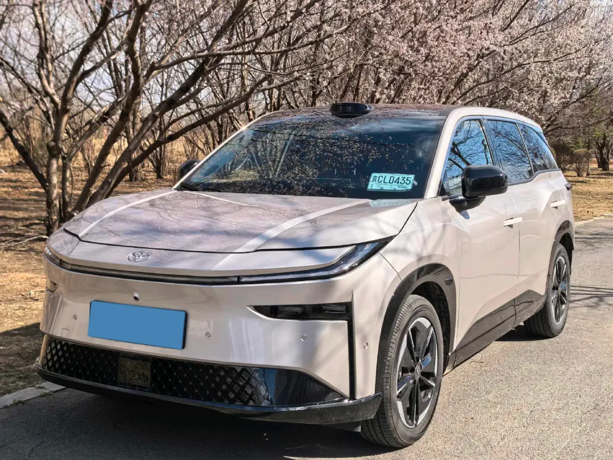 2025 Toyota BZ3X BEV 58.37KWH,autocango,china used car exporter,china ev exporter,chinese used car exporter,chinese used ev exporter