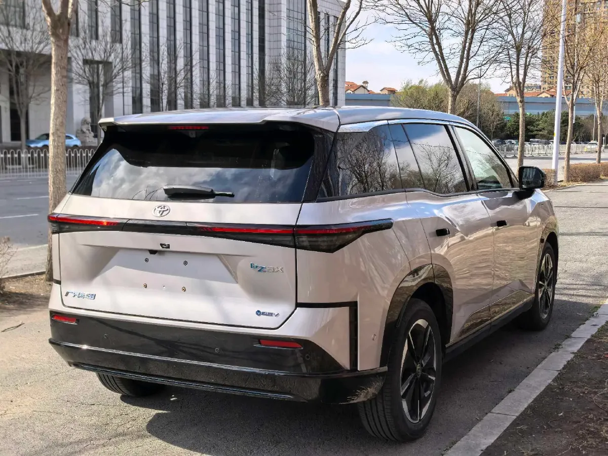 2025 Toyota BZ3X BEV 58.37KWH,autocango,china used car exporter,china ev exporter,chinese used car exporter,chinese used ev exporter
