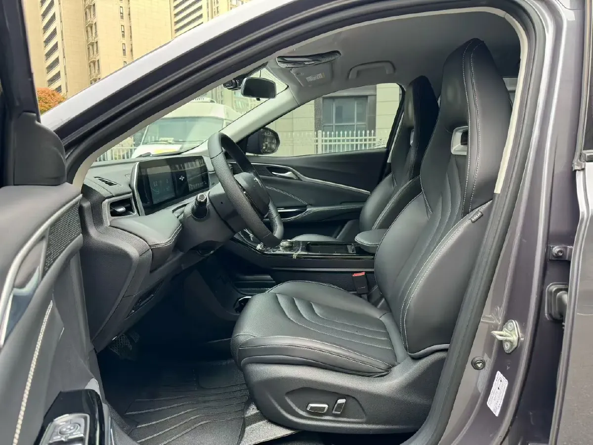 2022 GAC Trumpchi GS3 1.5T 169HP L4 6AT,autocango,china used car exporter,china ev exporter,chinese used car exporter,chinese used ev exporter